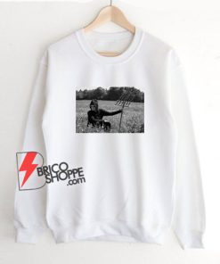 David Rose In A Field Sweatshirt - Funny Sweatshirt